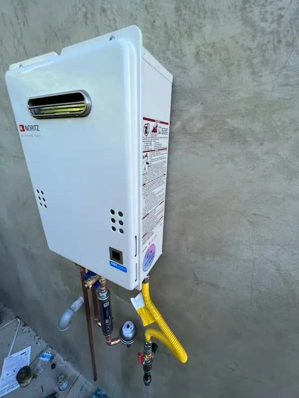 Tankless water heater installation for Pomfret Landing homes